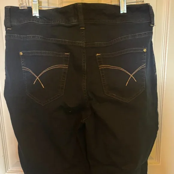 D/C Jeans - Picture 2 of 2